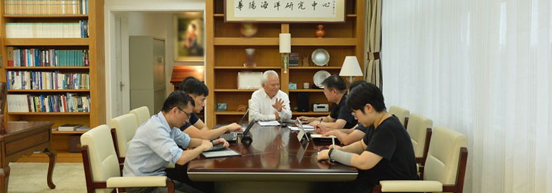 吴士存接受新华社专访