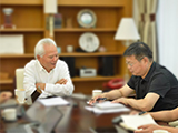 吴士存接受新华社专访